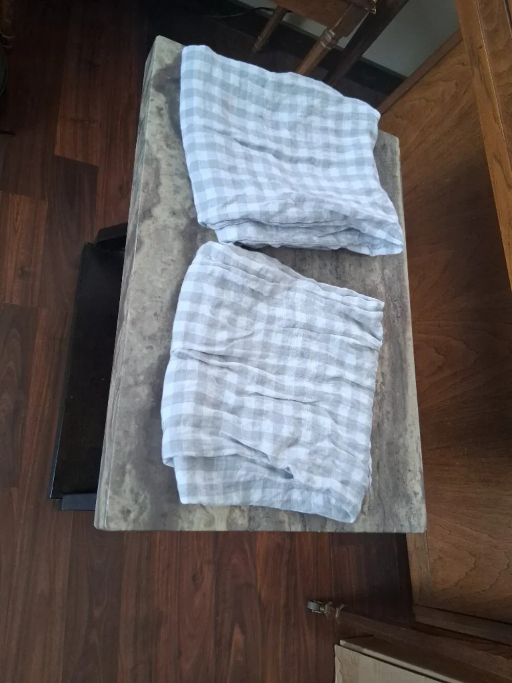 Brooklinen King Duvet Cover Set + Bedsure King Duvet Cover Set BUNDLE. FLAWS